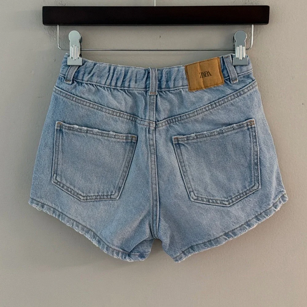 Zara Girls Light Wash Denim Shorts High Waisted Adjustable Waist Size 9 134cm